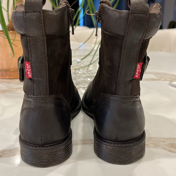 NWOT Levi’s dark brown leather and suede moto style lace, zip and buckle boots - Picture 6 of 10